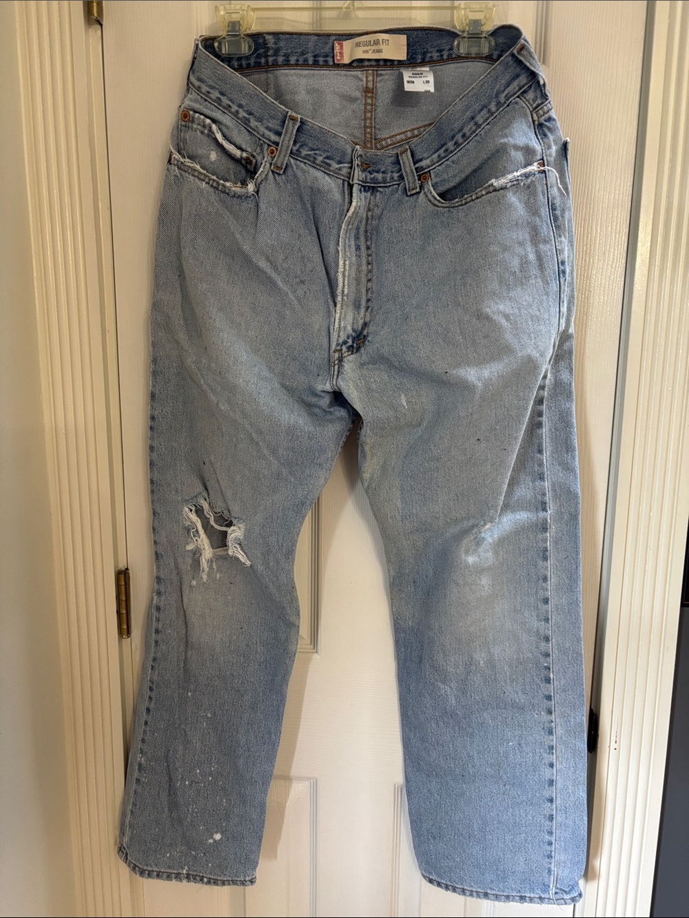 Levi's 505 Light Blue Relaxed Distressed Men's Jeans